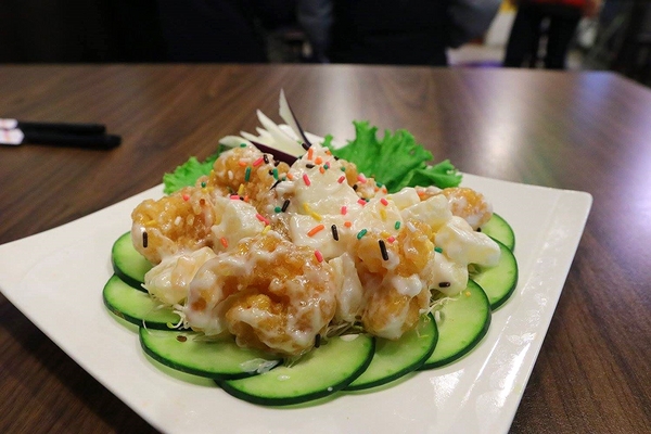 賴一下生猛海鮮:【新北市食記】三重好吃熱炒店~賴一下生猛海鮮/三五好友吃飯聊天/與家庭聚餐好去處/開運年菜外帶整套特價5880元