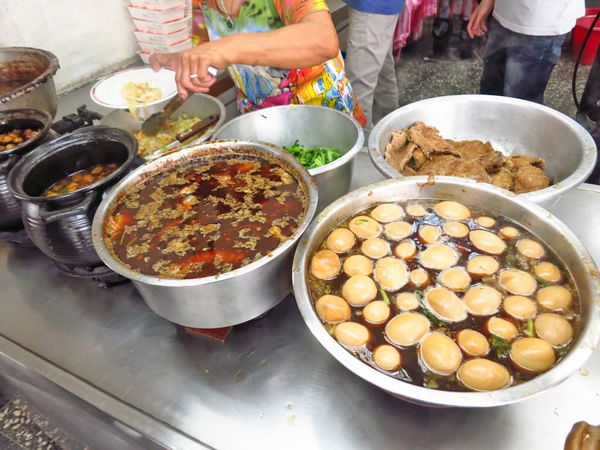 【蘆洲美食】梁記控肉飯-二十年老便當店