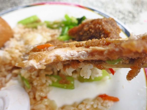 【蘆洲美食】梁記控肉飯-二十年老便當店