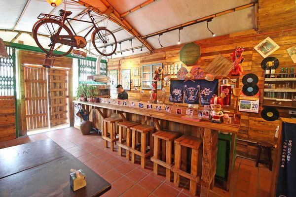 【桃園餐廳】四五六年級吃喝小館-中壢懷舊主題餐廳,打造復古氣息