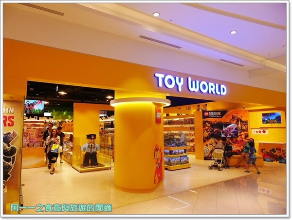 高雄大魯閣草衙道購物中心：高雄 大魯閣草衙道 賽車樂園～就在捷運旁邊，晴天雨天都好玩