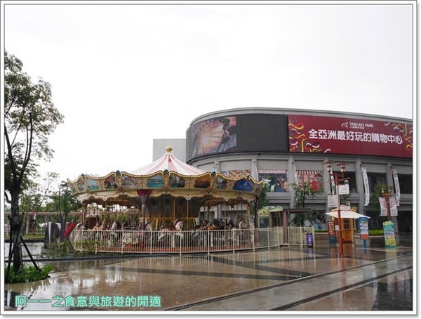 高雄大魯閣草衙道購物中心：高雄 大魯閣草衙道 賽車樂園～就在捷運旁邊，晴天雨天都好玩