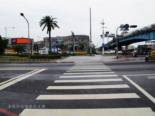 高雄親子百貨公司,周末親子旅遊推薦,國際主題樂園,鈴鹿賽道樂園,大魯閣草衙道,國賓影城_05