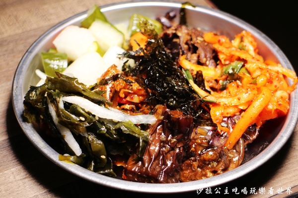 肉倉韓式烤肉:西門町韓式料理吃到飽『肉倉韓式烤肉』捷運西門站