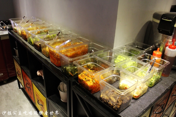 肉倉韓式烤肉:西門町韓式料理吃到飽『肉倉韓式烤肉』捷運西門站