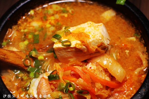 肉倉韓式烤肉:西門町韓式料理吃到飽『肉倉韓式烤肉』捷運西門站