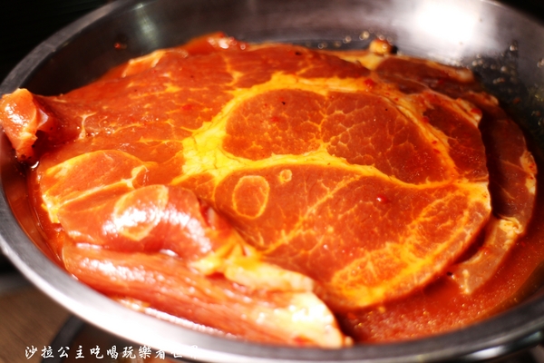 肉倉韓式烤肉:西門町韓式料理吃到飽『肉倉韓式烤肉』捷運西門站