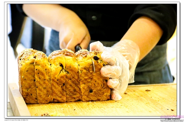 麵包劇場 Alter Ego 1892:【美食♥台北內湖】☼麵包劇場 Alter Ego 1892☼ 流沙可頌每日限量出爐,爆漿的口感一定要品嚐,難忘的好滋味♥♥