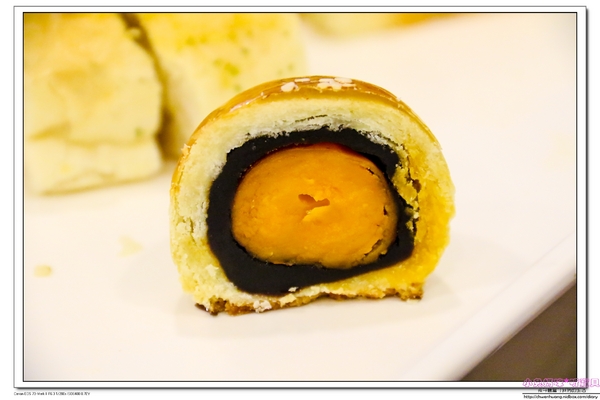 麵包劇場 Alter Ego 1892:【美食♥台北內湖】☼麵包劇場 Alter Ego 1892☼ 流沙可頌每日限量出爐,爆漿的口感一定要品嚐,難忘的好滋味♥♥