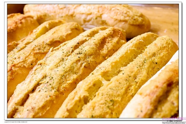 麵包劇場 Alter Ego 1892:【美食♥台北內湖】☼麵包劇場 Alter Ego 1892☼ 流沙可頌每日限量出爐,爆漿的口感一定要品嚐,難忘的好滋味♥♥