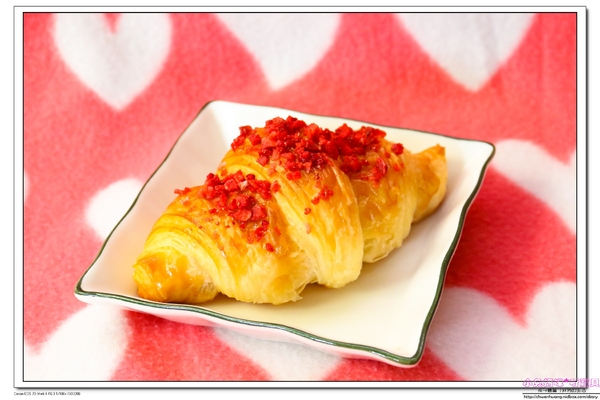 麵包劇場 Alter Ego 1892:【美食♥台北內湖】☼麵包劇場 Alter Ego 1892☼ 流沙可頌每日限量出爐,爆漿的口感一定要品嚐,難忘的好滋味♥♥