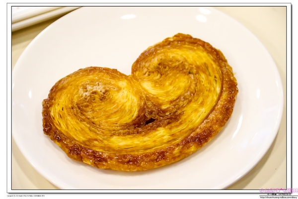 麵包劇場 Alter Ego 1892:【美食♥台北內湖】☼麵包劇場 Alter Ego 1892☼ 流沙可頌每日限量出爐,爆漿的口感一定要品嚐,難忘的好滋味♥♥