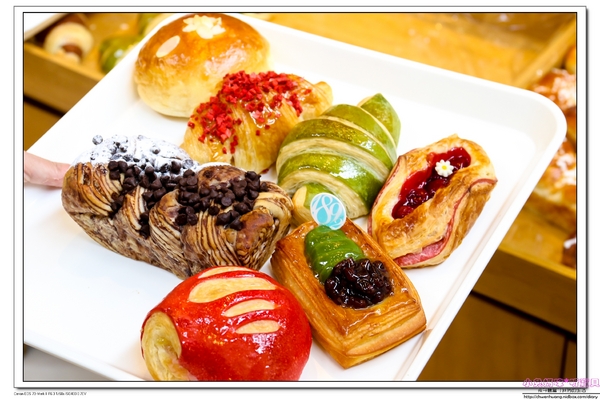 麵包劇場 Alter Ego 1892:【美食♥台北內湖】☼麵包劇場 Alter Ego 1892☼ 流沙可頌每日限量出爐,爆漿的口感一定要品嚐,難忘的好滋味♥♥