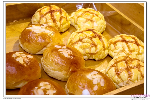 麵包劇場 Alter Ego 1892:【美食♥台北內湖】☼麵包劇場 Alter Ego 1892☼ 流沙可頌每日限量出爐,爆漿的口感一定要品嚐,難忘的好滋味♥♥