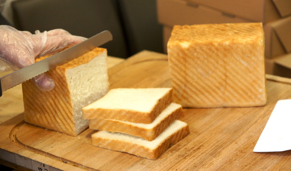 麵包劇場 Alter Ego 1892：(台北。內湖區美食) 『麵包劇場AlterEgo1892』瀰漫在靜巷中的香味，讓人魂牽夢縈的美味麵包！／大推｛起司六重奏｝，爆炸般的起司，讓你口水直流~