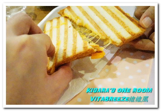 Vitabreeze 維維風果汁舖(誠品站前店)：台北車站果汁舖．美味健康的鮮搾慢磨原汁輕食外帶店──VITABREEZE維維風