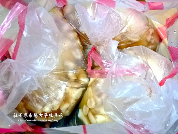 社子古早味豆花：【台北社子/食記】高cp值美味豆花滿滿料只要２５元✿✿ 社子原市場古早味豆花 ✿✿