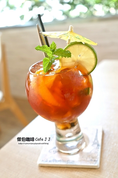 傑伯咖啡 Cafe J J:【南京復興/輕食下午茶】平價免服務費又不限用餐時間附wifi及插座必訪好店! ✿✿ 傑伯咖啡 Cafe J J ✿✿ (完整菜單)