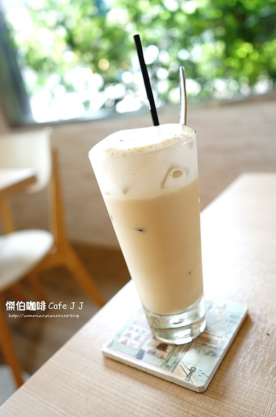 傑伯咖啡 Cafe J J:【南京復興/輕食下午茶】平價免服務費又不限用餐時間附wifi及插座必訪好店! ✿✿ 傑伯咖啡 Cafe J J ✿✿ (完整菜單)