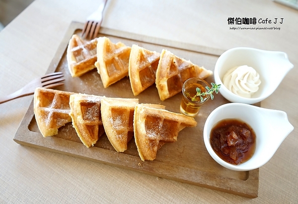 傑伯咖啡 Cafe J J:【南京復興/輕食下午茶】平價免服務費又不限用餐時間附wifi及插座必訪好店! ✿✿ 傑伯咖啡 Cafe J J ✿✿ (完整菜單)