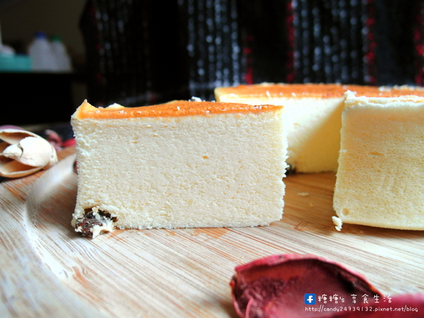 呷七碗油飯：〖宅配│美食〗呷七碗 彌鹿賞 ❤ 除了超人氣油飯外，還有可愛又精緻的彌鹿賞彌月蛋糕唷~~