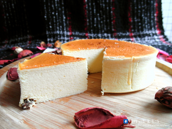 呷七碗油飯：〖宅配│美食〗呷七碗 彌鹿賞 ❤ 除了超人氣油飯外，還有可愛又精緻的彌鹿賞彌月蛋糕唷~~