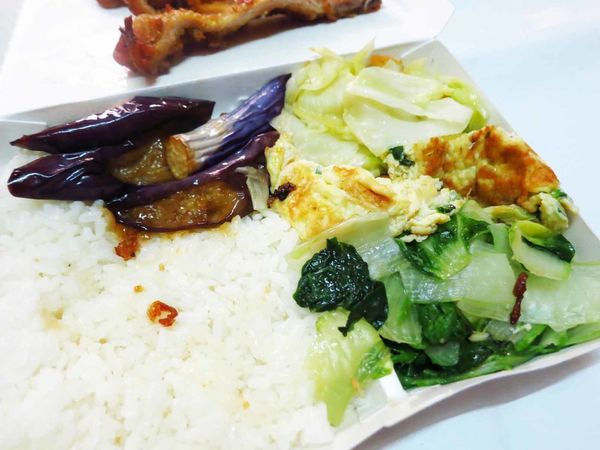 【三重美食】文詰便當-超美味古早味排骨飯