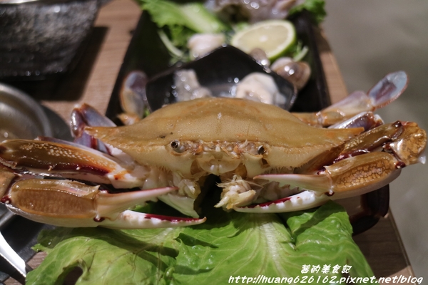 一品堂IPPIN 精緻涮涮鍋:【新北板橋區】板橋火鍋推薦『一品堂IPPIN 精緻涮涮鍋』霸氣大海陸鍋/極黑和牛雪花