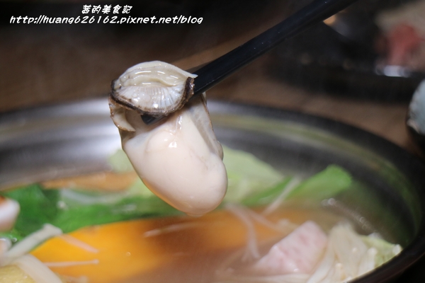 一品堂IPPIN 精緻涮涮鍋:【新北板橋區】板橋火鍋推薦『一品堂IPPIN 精緻涮涮鍋』霸氣大海陸鍋/極黑和牛雪花