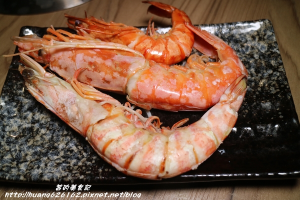 一品堂IPPIN 精緻涮涮鍋:【新北板橋區】板橋火鍋推薦『一品堂IPPIN 精緻涮涮鍋』霸氣大海陸鍋/極黑和牛雪花