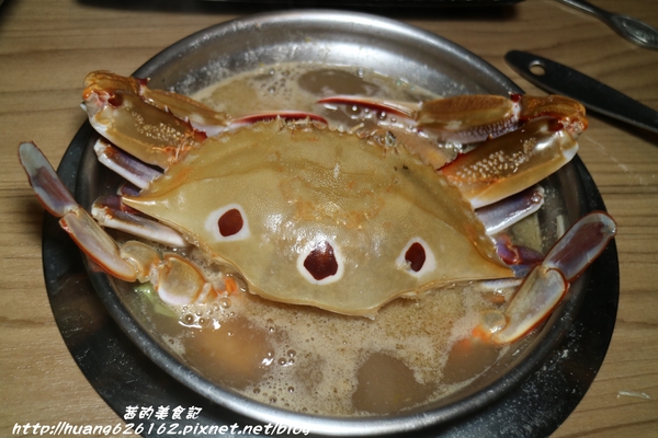 一品堂IPPIN 精緻涮涮鍋:【新北板橋區】板橋火鍋推薦『一品堂IPPIN 精緻涮涮鍋』霸氣大海陸鍋/極黑和牛雪花