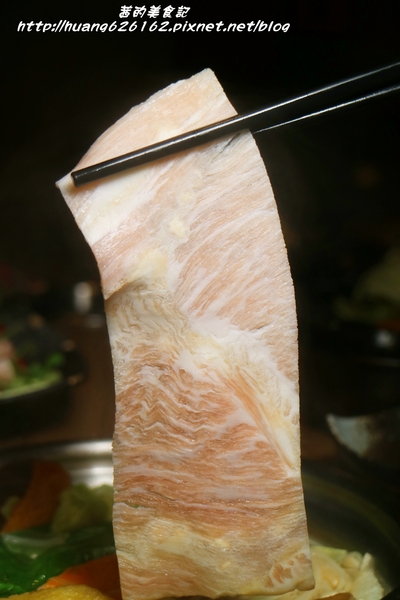 一品堂IPPIN 精緻涮涮鍋:【新北板橋區】板橋火鍋推薦『一品堂IPPIN 精緻涮涮鍋』霸氣大海陸鍋/極黑和牛雪花