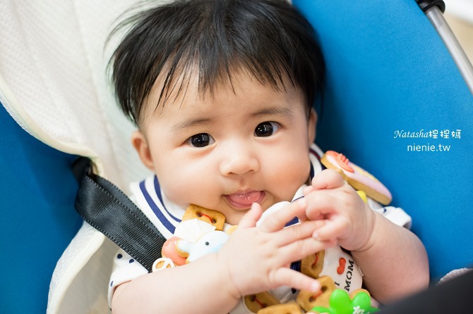 親子餐廳│苗栗頭份美食│義食屋Eataliano頭份中央店~引進洗球機清洗親子遊樂區球池。具備球賽大螢幕和射飛鏢遊戲02