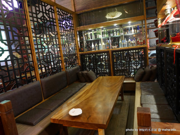 店小二串燒燒肉：【食記】台中店小二串燒vs燒肉&異國料理(忠明店) BBQ&Cuisine&Beers@西區向上市場&開原橋 : 大隱隱於市, 口味實在真功夫, 晚餐時段也能心滿意足!!