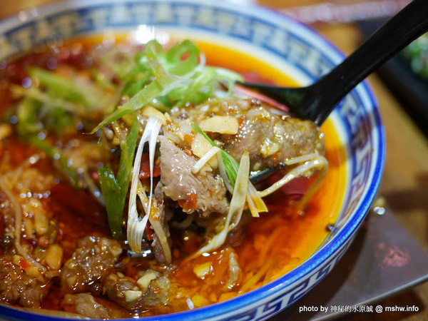 店小二串燒燒肉：【食記】台中店小二串燒vs燒肉&異國料理(忠明店) BBQ&Cuisine&Beers@西區向上市場&開原橋 : 大隱隱於市, 口味實在真功夫, 晚餐時段也能心滿意足!!