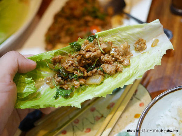 店小二串燒燒肉：【食記】台中店小二串燒vs燒肉&異國料理(忠明店) BBQ&Cuisine&Beers@西區向上市場&開原橋 : 大隱隱於市, 口味實在真功夫, 晚餐時段也能心滿意足!!