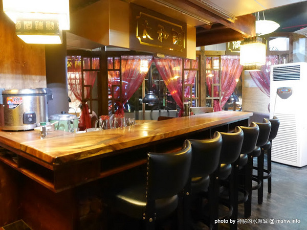 店小二串燒燒肉：【食記】台中店小二串燒vs燒肉&異國料理(忠明店) BBQ&Cuisine&Beers@西區向上市場&開原橋 : 大隱隱於市, 口味實在真功夫, 晚餐時段也能心滿意足!!