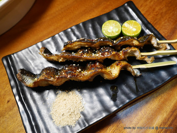 店小二串燒燒肉：【食記】台中店小二串燒vs燒肉&異國料理(忠明店) BBQ&Cuisine&Beers@西區向上市場&開原橋 : 大隱隱於市, 口味實在真功夫, 晚餐時段也能心滿意足!!