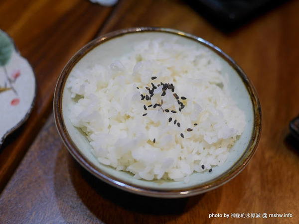 店小二串燒燒肉：【食記】台中店小二串燒vs燒肉&異國料理(忠明店) BBQ&Cuisine&Beers@西區向上市場&開原橋 : 大隱隱於市, 口味實在真功夫, 晚餐時段也能心滿意足!!