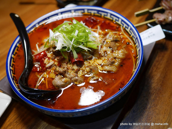 店小二串燒燒肉：【食記】台中店小二串燒vs燒肉&異國料理(忠明店) BBQ&Cuisine&Beers@西區向上市場&開原橋 : 大隱隱於市, 口味實在真功夫, 晚餐時段也能心滿意足!!