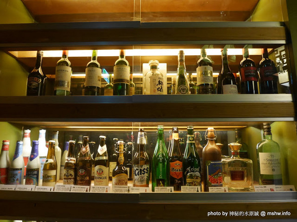 店小二串燒燒肉：【食記】台中店小二串燒vs燒肉&異國料理(忠明店) BBQ&Cuisine&Beers@西區向上市場&開原橋 : 大隱隱於市, 口味實在真功夫, 晚餐時段也能心滿意足!!