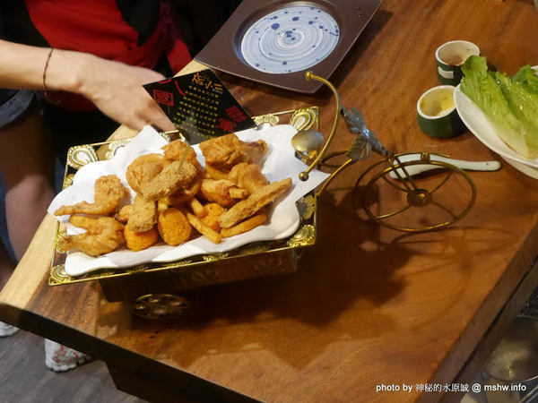 店小二串燒燒肉：【食記】台中店小二串燒vs燒肉&異國料理(忠明店) BBQ&Cuisine&Beers@西區向上市場&開原橋 : 大隱隱於市, 口味實在真功夫, 晚餐時段也能心滿意足!!