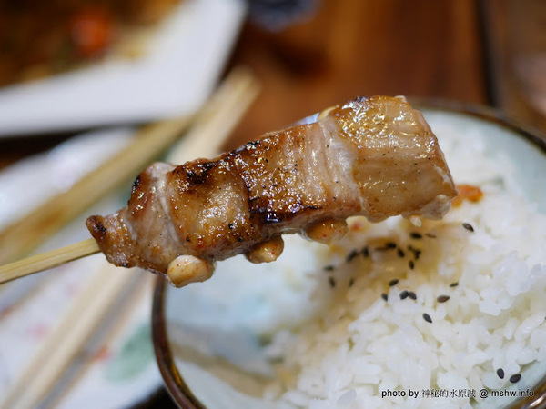 店小二串燒燒肉：【食記】台中店小二串燒vs燒肉&異國料理(忠明店) BBQ&Cuisine&Beers@西區向上市場&開原橋 : 大隱隱於市, 口味實在真功夫, 晚餐時段也能心滿意足!!