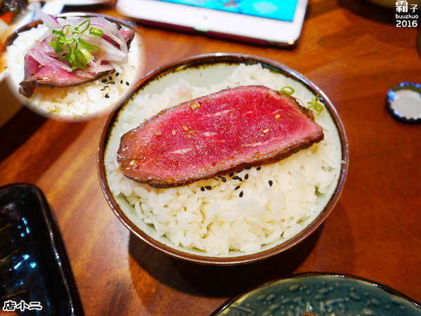 店小二串燒燒肉:店小二燒烤,夏天夜晚就是要大口吃肉大口喝酒阿!