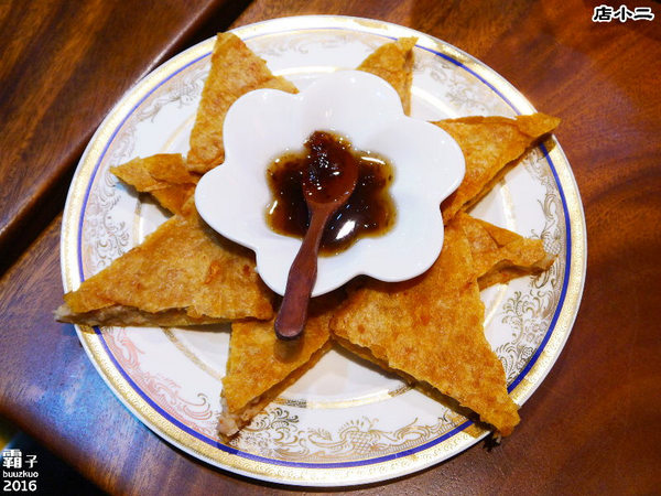 店小二串燒燒肉:店小二燒烤,夏天夜晚就是要大口吃肉大口喝酒阿!