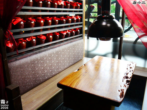 店小二串燒燒肉:店小二燒烤,夏天夜晚就是要大口吃肉大口喝酒阿!