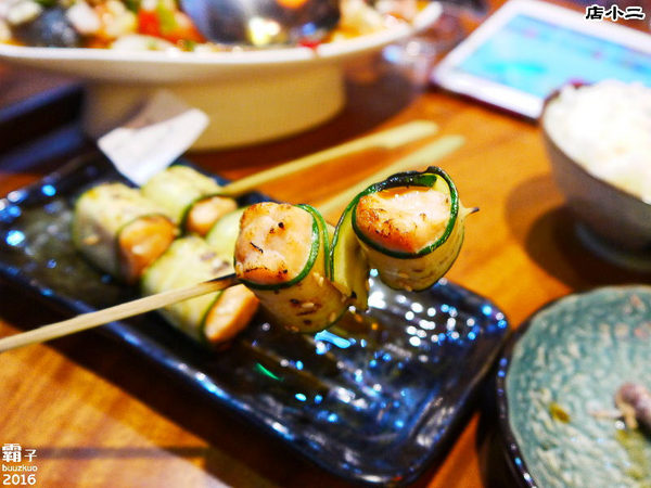 店小二串燒燒肉:店小二燒烤,夏天夜晚就是要大口吃肉大口喝酒阿!