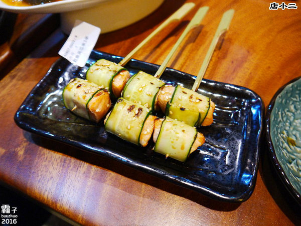 店小二串燒燒肉:店小二燒烤,夏天夜晚就是要大口吃肉大口喝酒阿!