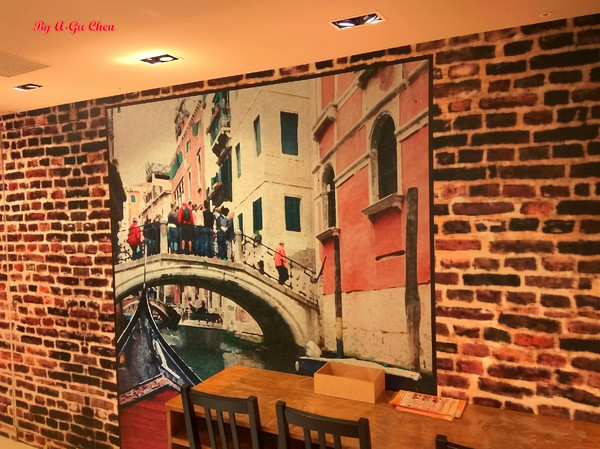 小星星義大利麵(小星星義大利麵新光三越中山店)：【臺南Ω中西區】小星星義大利麵。義大利麵、燉飯、招牌炸雞肉串