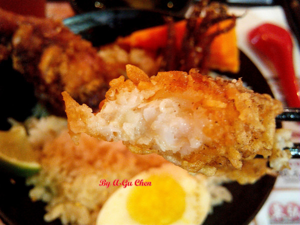 星丼食堂(遠百成功店)：【臺南Ω東區】星丼食堂（遠百成功店）。讓人心動的超級海派丼